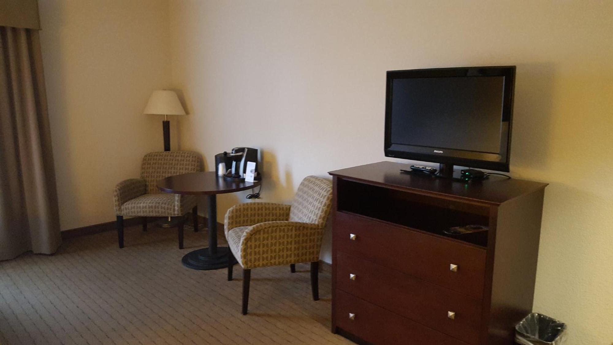 Holiday Inn Express Hotel & Suites Antigo By Ihg Экстерьер фото