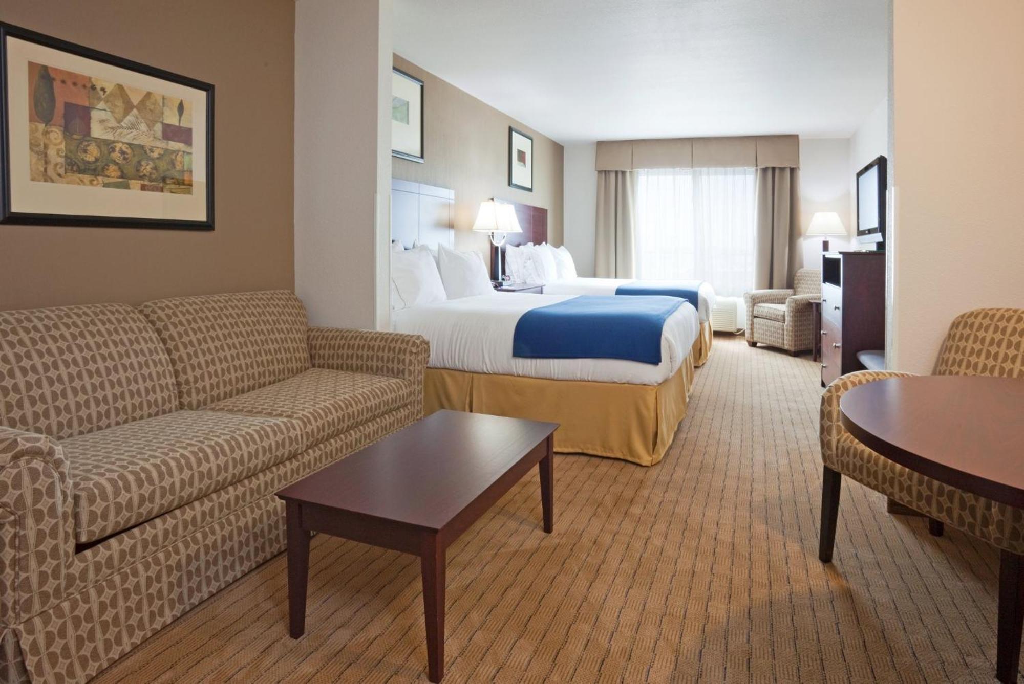 Holiday Inn Express Hotel & Suites Antigo By Ihg Экстерьер фото