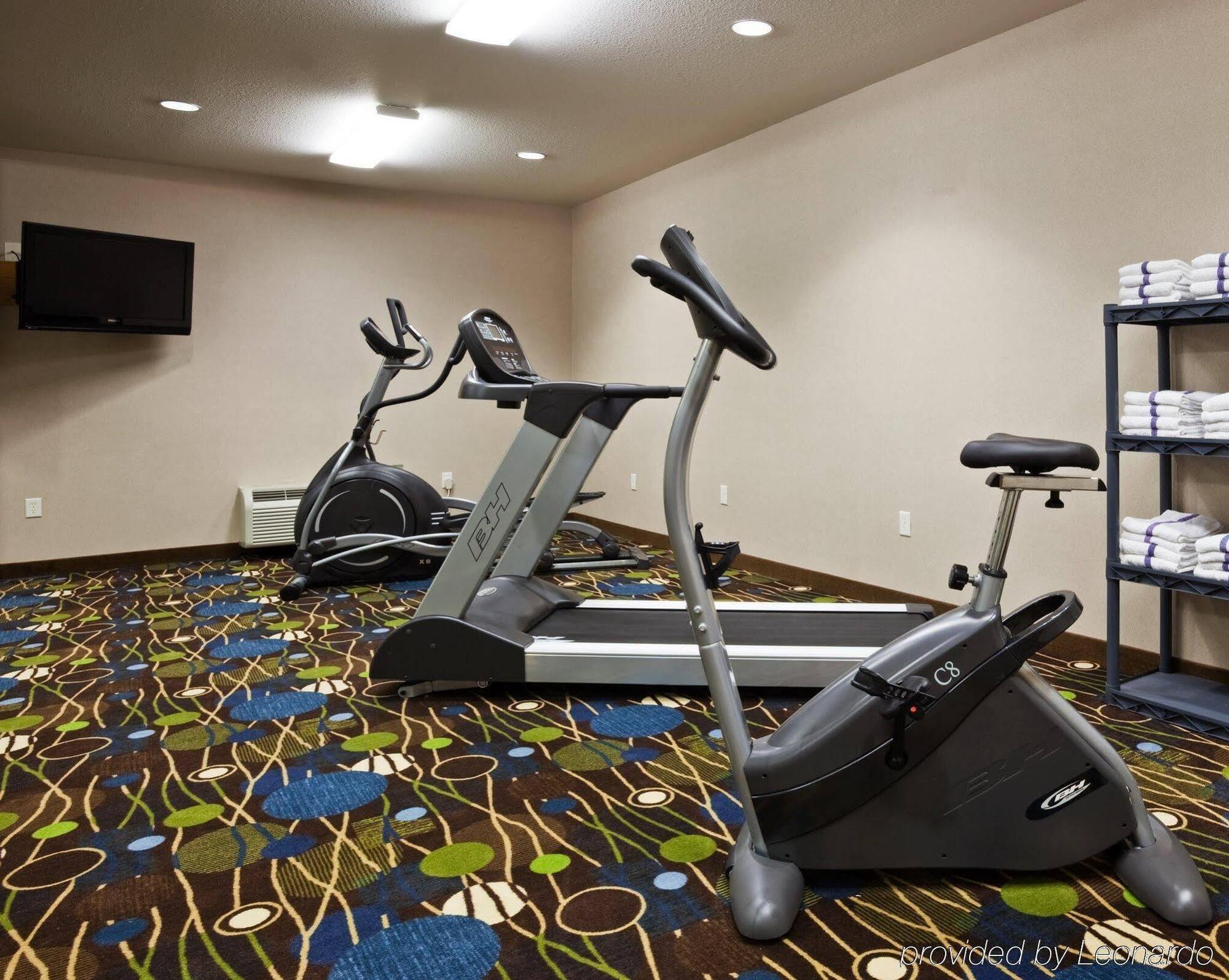 Holiday Inn Express Hotel & Suites Antigo By Ihg Экстерьер фото